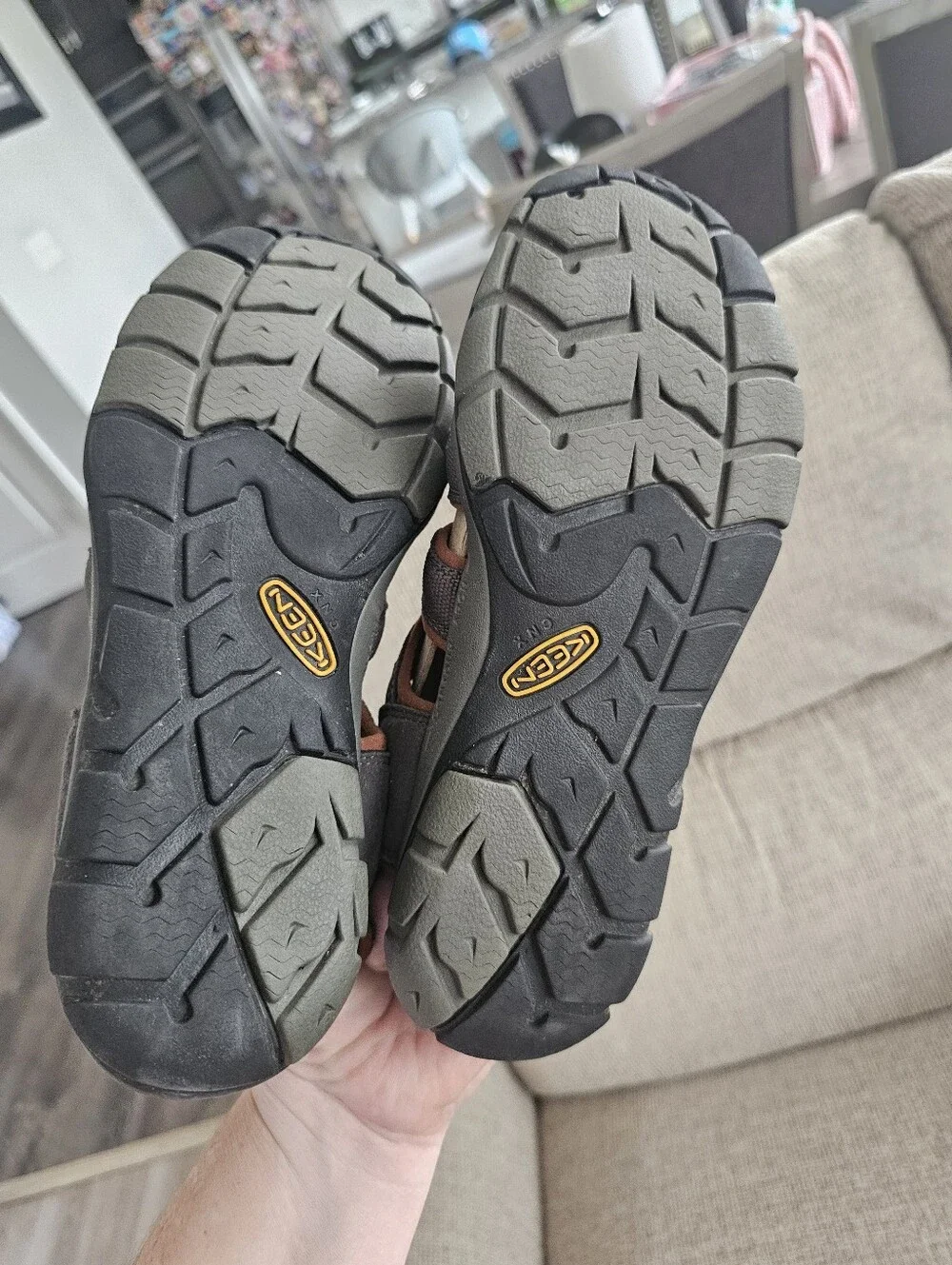 KEEN Men's Clearwater CNX Sandals - Raven/Tortoise Shell